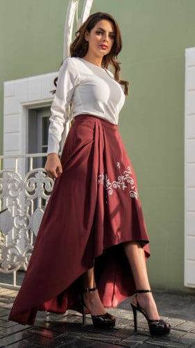 طقم بلوزة وتنوره