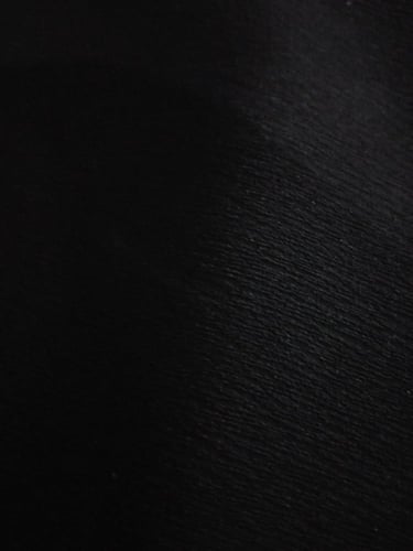 عباية جيوب وتغلق بازرة بلون نحاسي