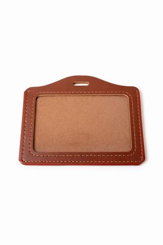 حامل بطاقة تعريف جلدي عرضي بني (Horizontal Leather...