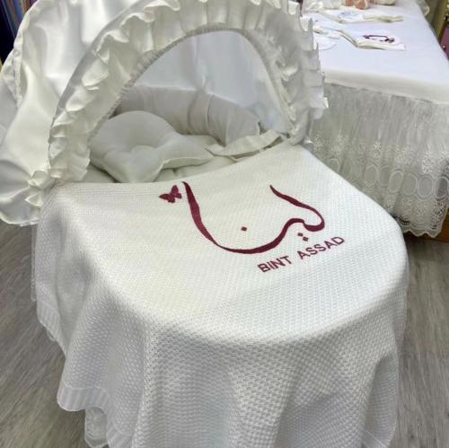مفرش مواليد تطريز