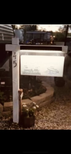 اضاءة جدارية طاقة شمسة