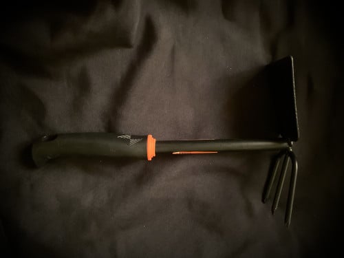 اداة زراعية