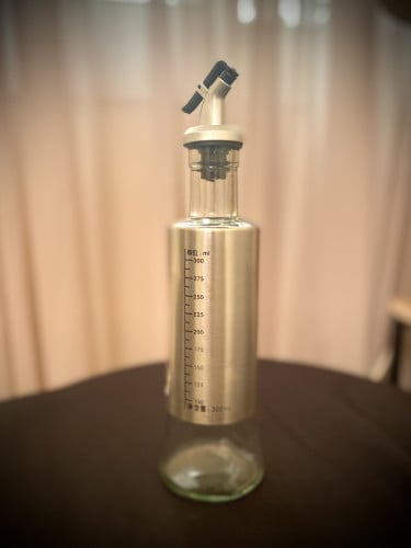 علبه زجاجية للزيت