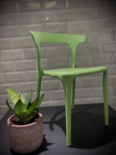 كرسي اطفال لون اخضر