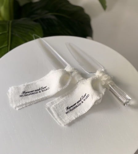 سكين وحامل كيك مع شريط