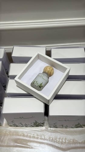 عطر 30 مل مع علبة وطباعة يوفي - 12 حبة