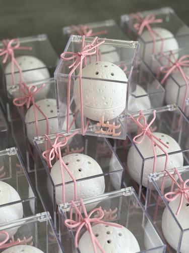 مبخرة كروية في علبة آكريلك - 12 حبة