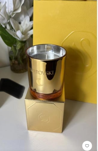 شمعة فاخرة من سواروفيسكي (Swarovski) تأتي في وعاء...