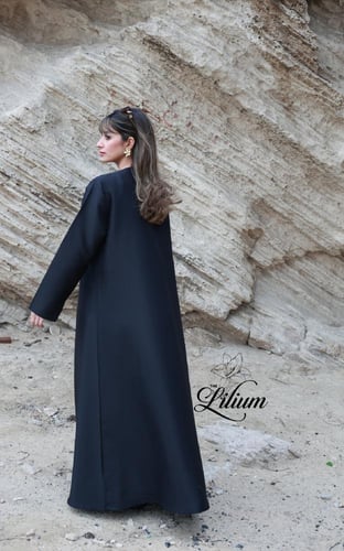 Balck Carnation (زهرة القرنفل)