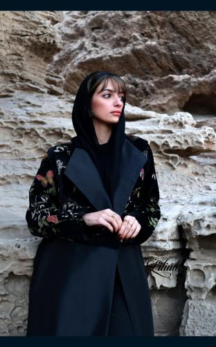 Anemone Black (شقائق النعمان)