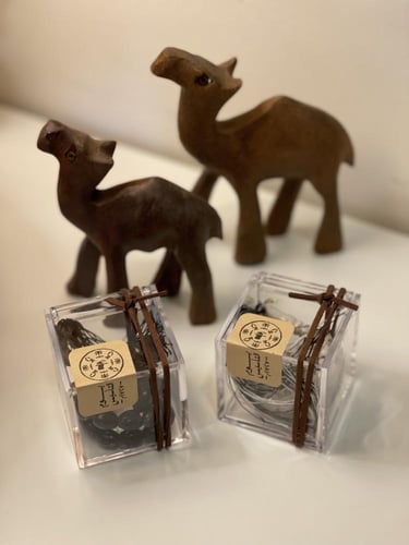 علبة من الاكريلك توزيعات السبح