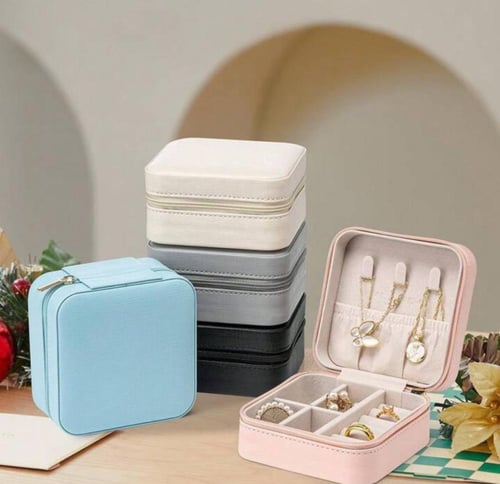 مني شنطة للاكسسوارات مع كتابة الاسم