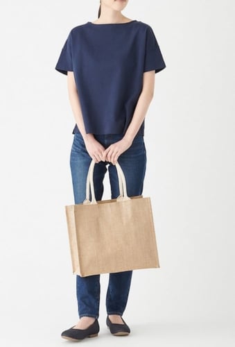 شنطة من الجوت مقاس L