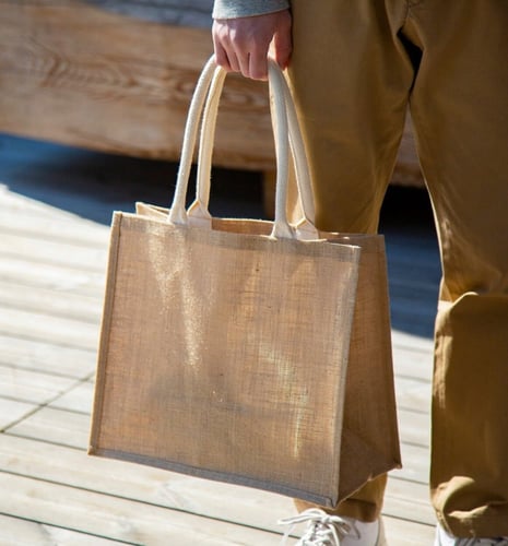 شنطة من الجوت مقاس L