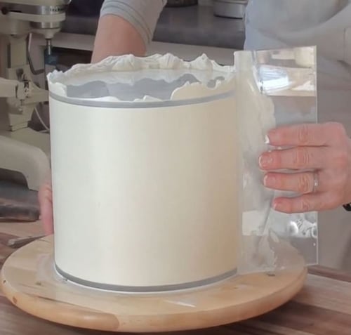 سر تمليس الكيك حجم 8.25 انش