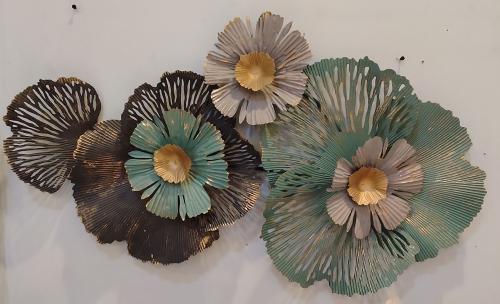 ديكور جداري معدني