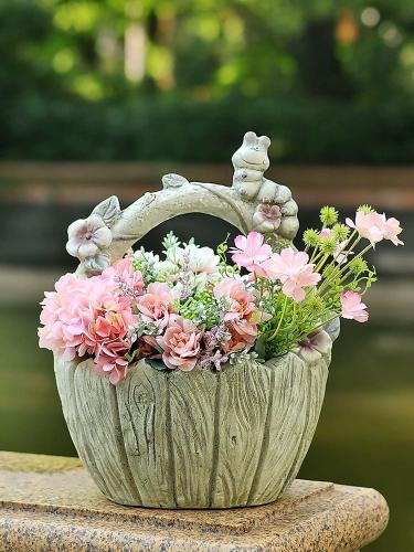 سلةزخرفيةبشكل جذعشجرة