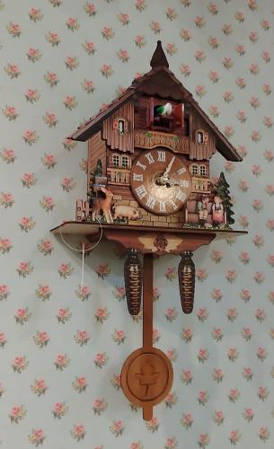 ساعه جداريه