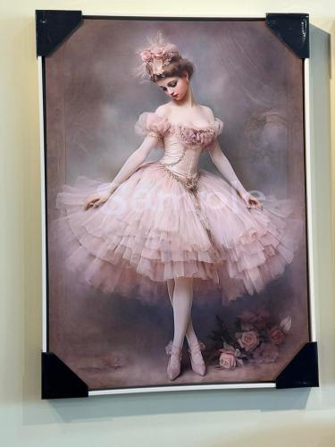 لوحة راقصة الباليه الوردية
