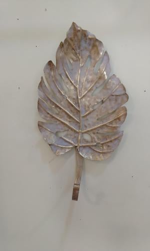 شمعدان معدني جداري