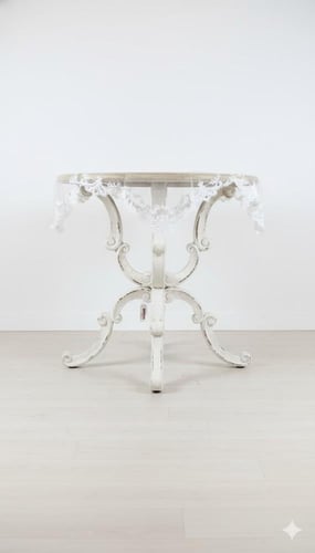 طاولة مستديرة بتصميم "شابي شيك" وأرجل منحوتة مقاس...