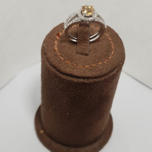 خاتم الأميرة الجميلة