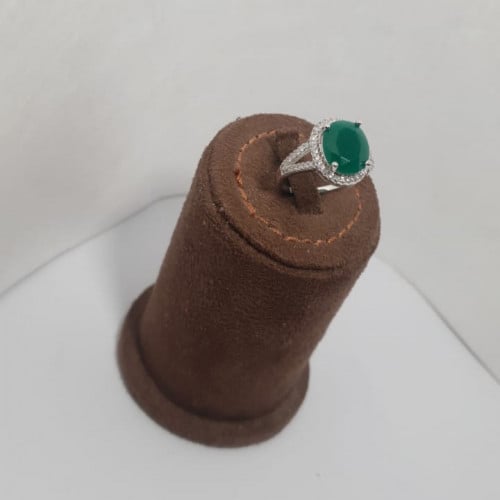 خاتم الماس أخضر