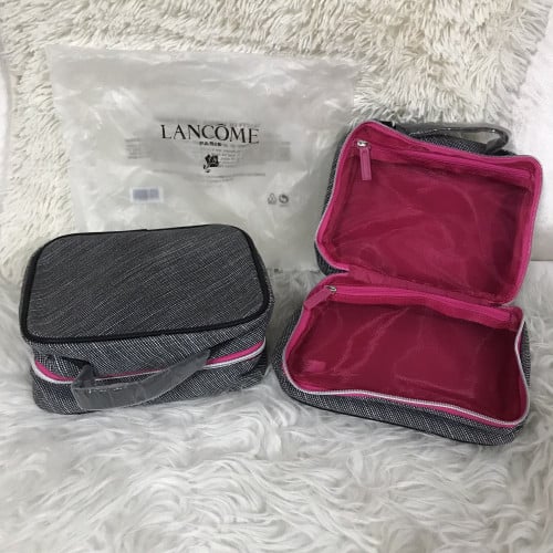 شنطة مكياج من لانكوم