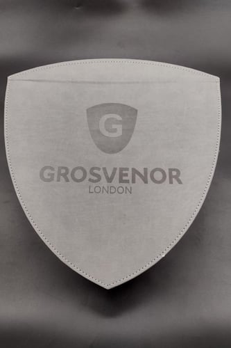 شماغ جروفنر أحمر Grosvenor