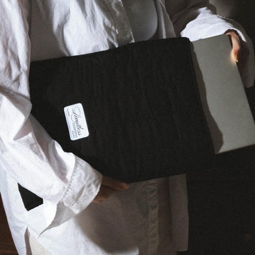 the limitless pouch - black
