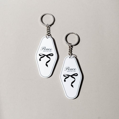 keychain plastic vintage- white