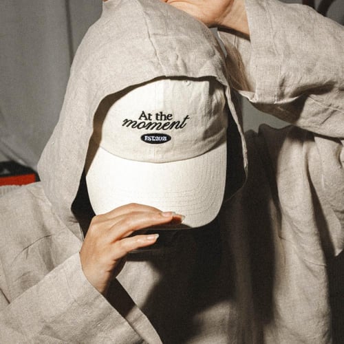 moment cap-black embroidery