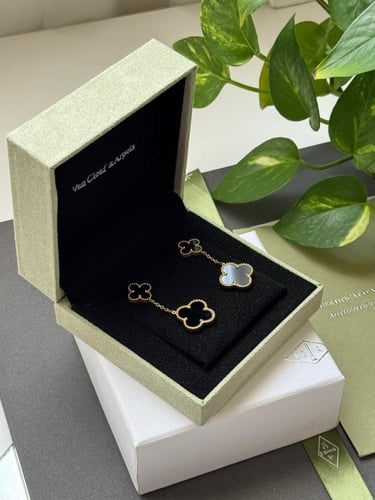 حلق فان كليف اسود