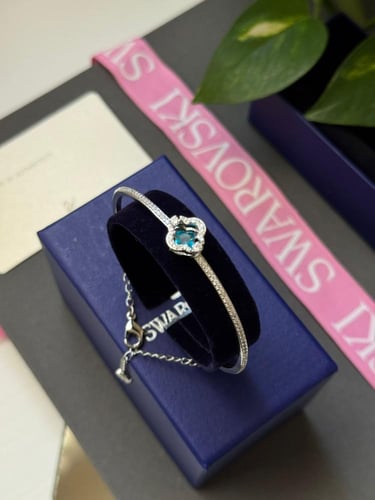 اسورة سوارفسكي