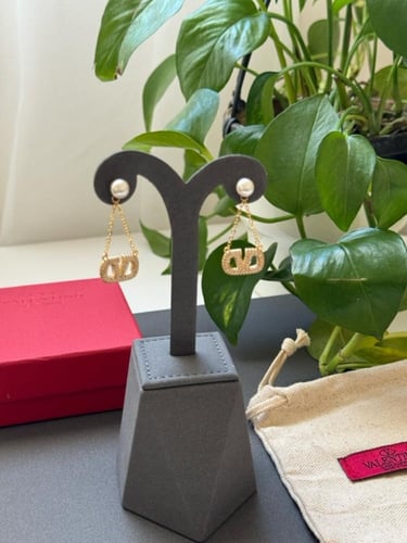 حلق فالنتينو