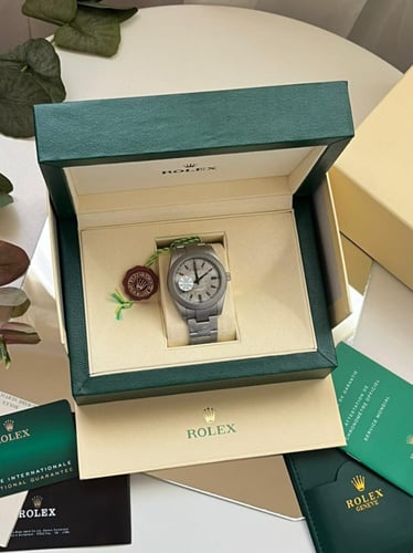 ساعة رولكس ميلغوس