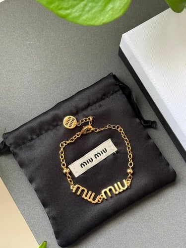 اسورة ميو ميو