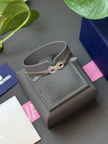 اسورة سوارفسكي