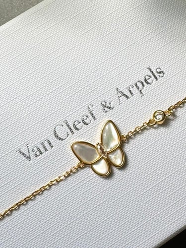 اسورة فان كليف