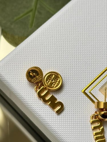 حلق ميو ميو