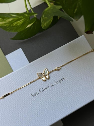 اسورة فان كليف