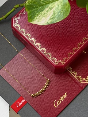 سلسال كارتييه ذهبي