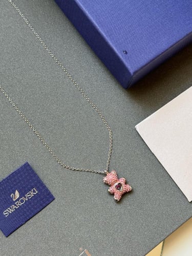 سلسال سوارفسكي الدب