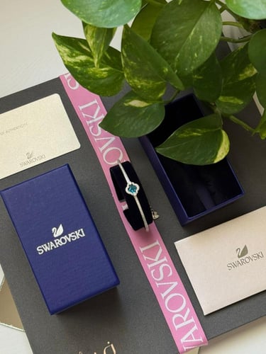 اسورة سوارفسكي