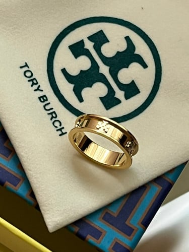 خاتم توري بورش