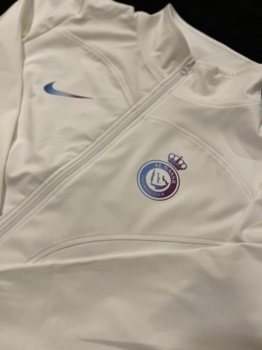 جاكيت النصر