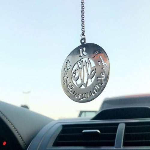 تعليقه سيارة شكل مميز