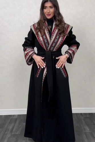 بشت مطرز بسدو مع شال