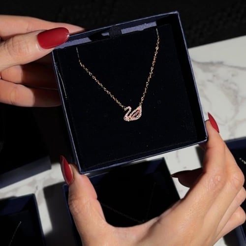 قلادة البجعة الملكية