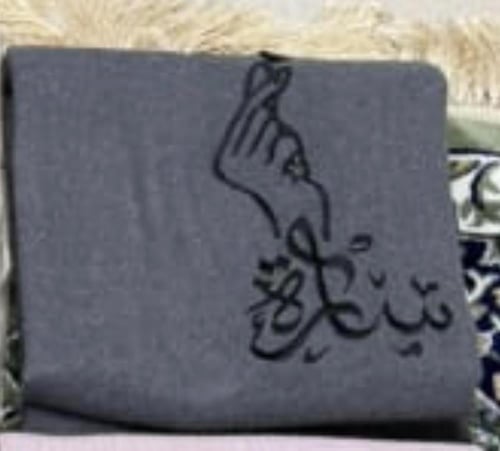 هدية الشتاء اللون الأكثر طلب